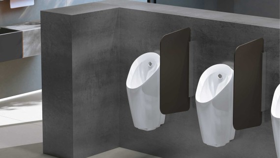Geberit Preda urinal på et offentligt sanitetssted