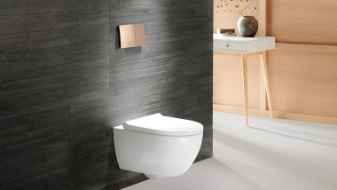 Acanto toilet med Sigma70 betjeningsplade i rødguld Acanto toilet med Sigma70 betjeningsplade i rødguld