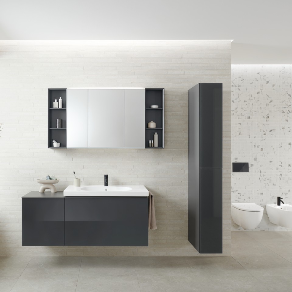 Geberit Acanto badeværelse med håndvask, møbel, toilet og badekar Geberit Acanto badeværelse med håndvask, møbel, toilet og badekar