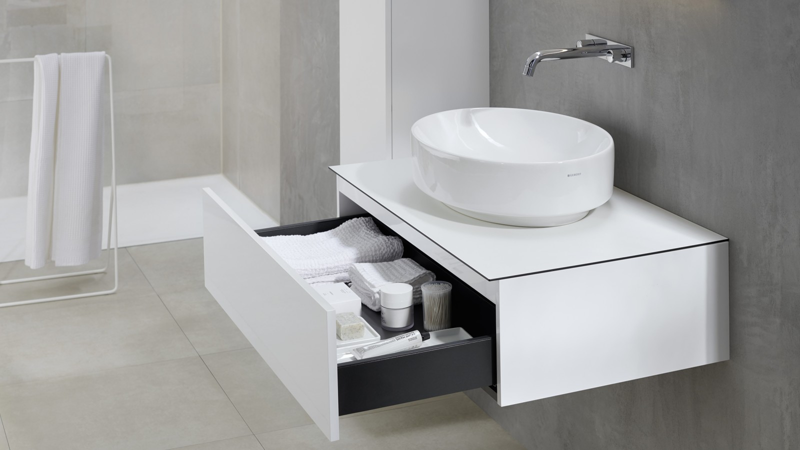 Geberit VariForm bordstående håndvask og underskab (© Geberit) Geberit VariForm bordstående håndvask og underskab (© Geberit)