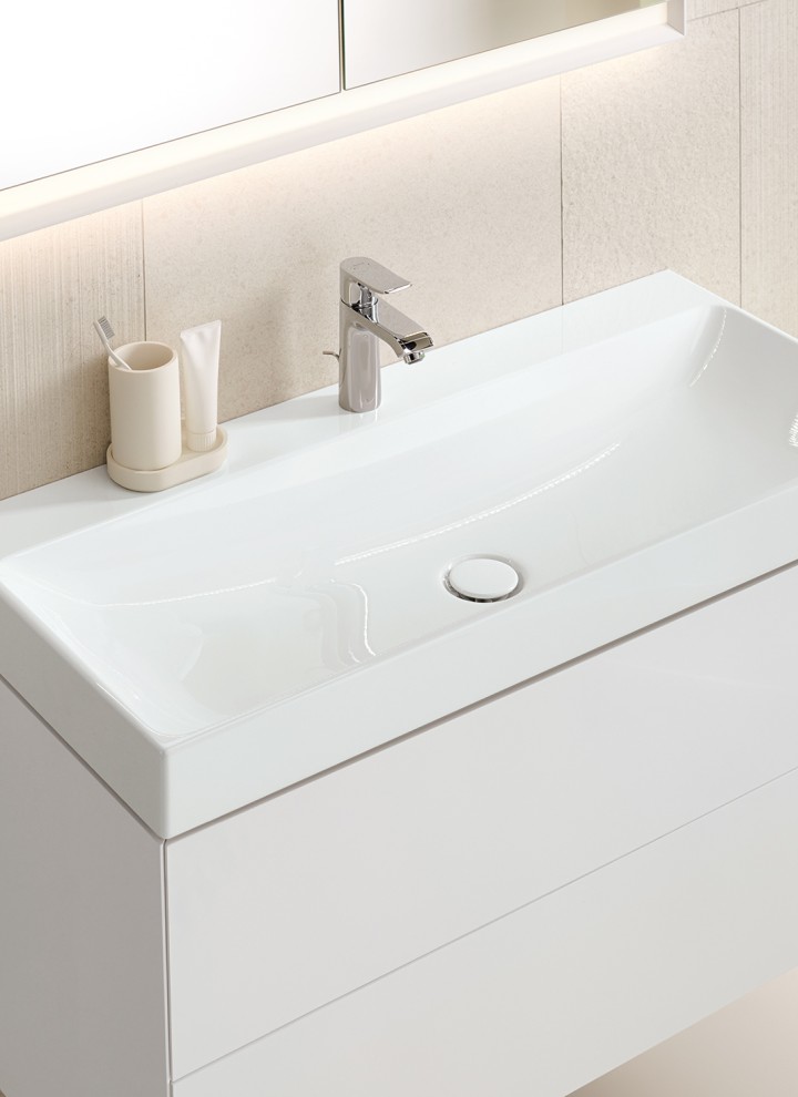 Geberit ONE badeværelsesmøbel (© Geberit) Geberit ONE badeværelsesmøbel (© Geberit)