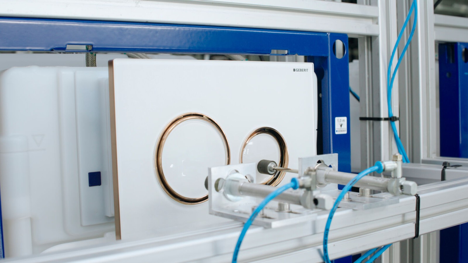 Kvalitetstest på Sigma21-betjeningsplade i toiletsystemet