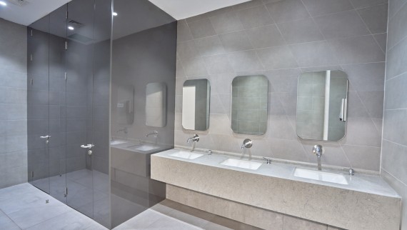 Enkel og elegant: Geberit VariForm håndvask © Oğuzhan Kasar Enkel og elegant: Geberit VariForm håndvask © Oğuzhan Kasar