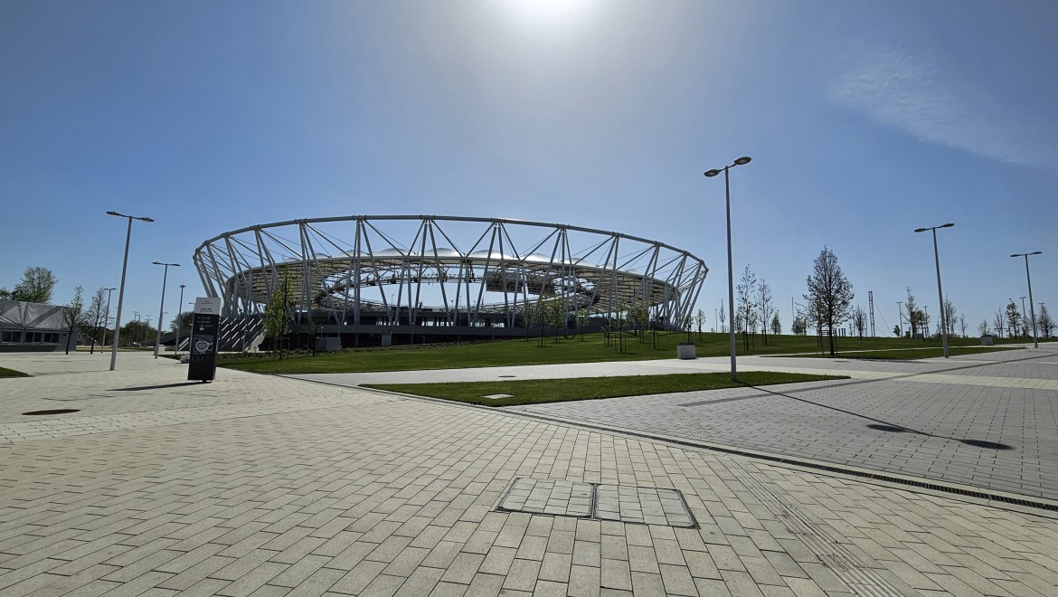 Stadionet lægger grunden til masterplanen for Southgate-kvarteret i Budapest (© Geberit) Stadionet lægger grunden til masterplanen for Southgate-kvarteret i Budapest (© Geberit)