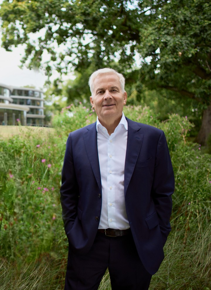 Akiteksten og forfatteren Thomas Rau (© Daniel Koebe) Akiteksten og forfatteren Thomas Rau (© Daniel Koebe)