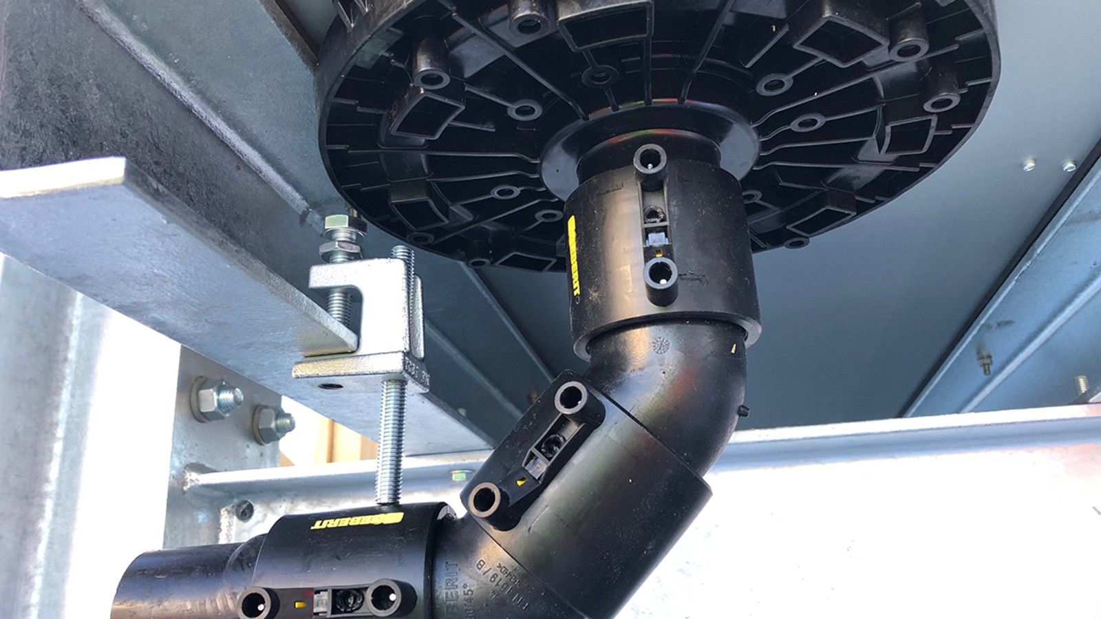 Geberit know-how i praksis: Pluvia tagafvandingssystemet (©Geberit) Geberit know-how i praksis: Pluvia tagafvandingssystemet (©Geberit)