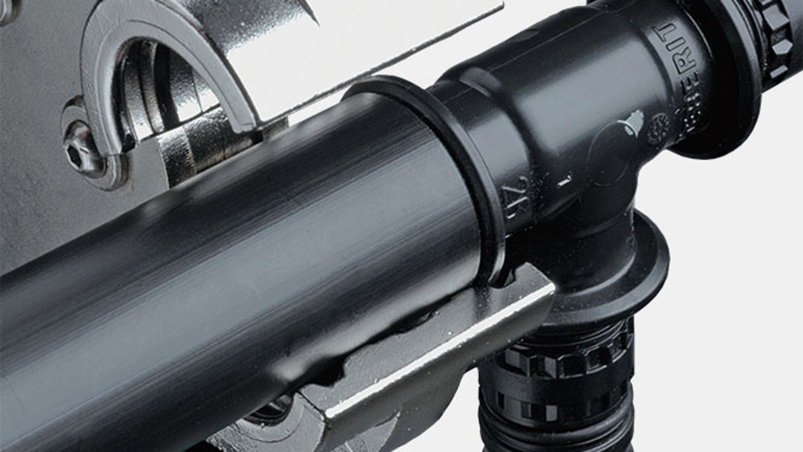 Presskæbeguiden forhindrer forkert placering med Geberit Mepla.