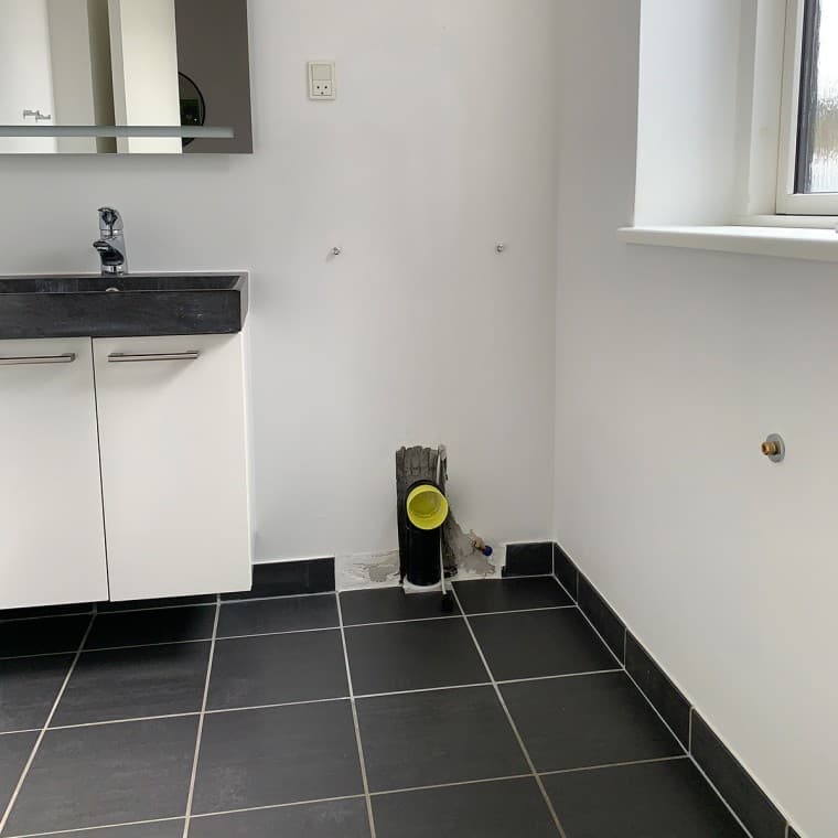 Renovering af toilet (© Peter Mølgaard, Geberit A/S) Renovering af toilet (© Peter Mølgaard, Geberit A/S)