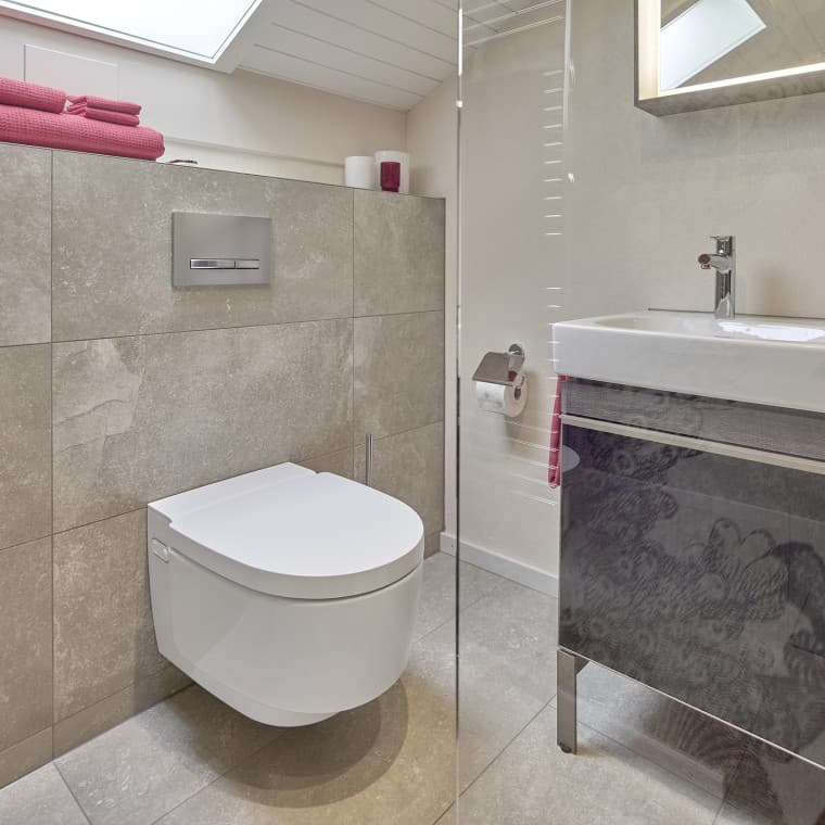 Geberit AquaClean Mera douchetoilet Geberit AquaClean Mera douchetoilet