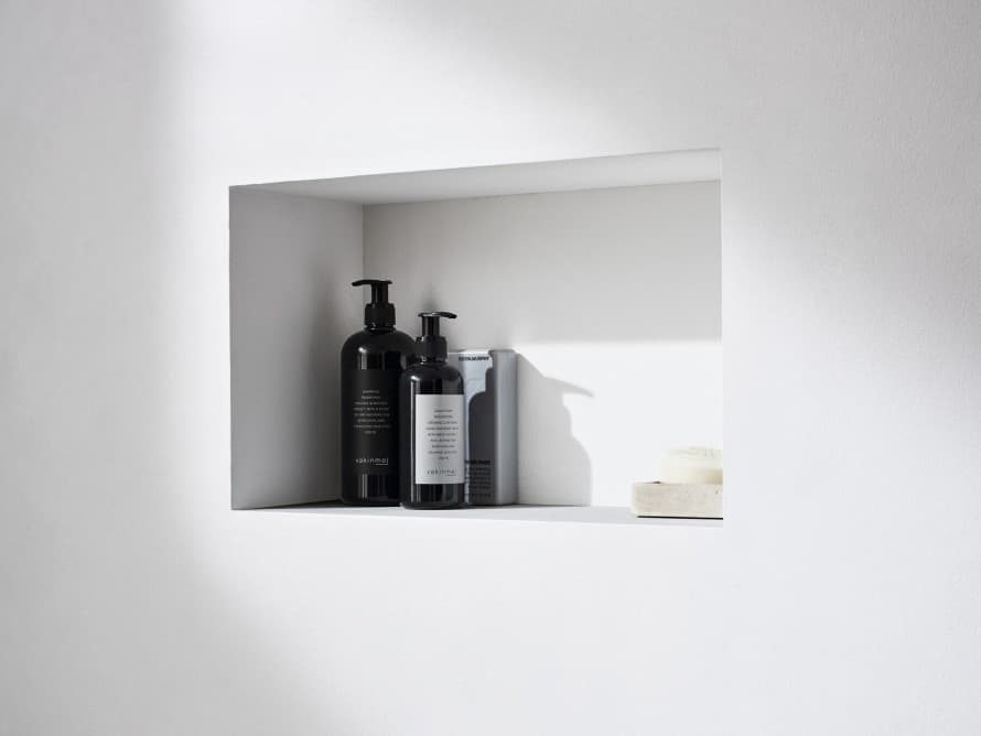 Niche-opbevaring til bruseren Niche-opbevaring til bruseren