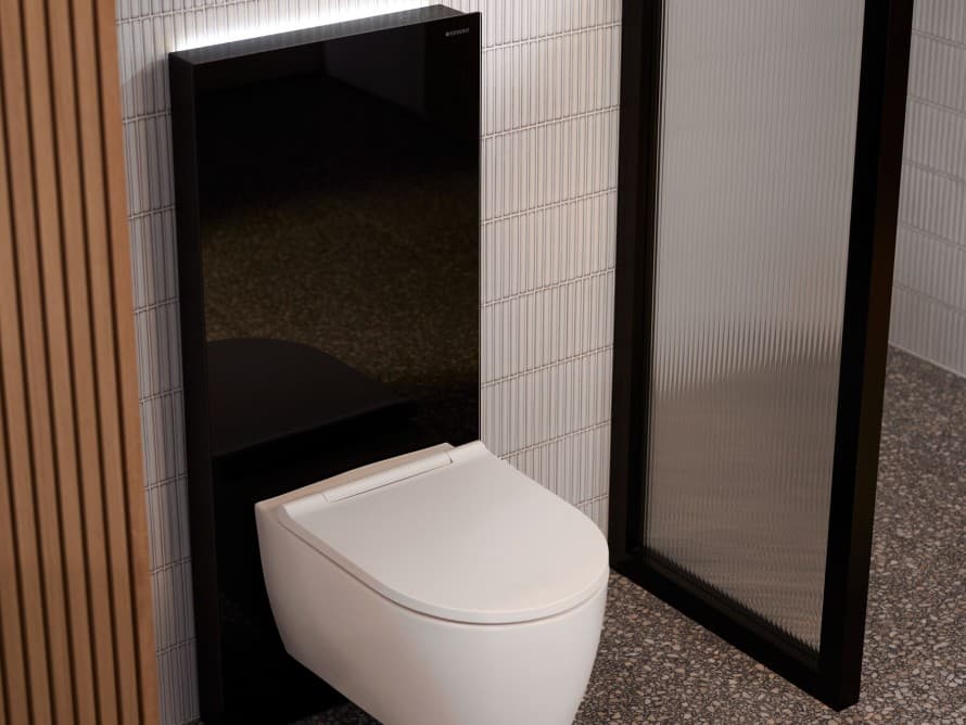 Geberit ONE toilet med Geberit Monolith Plus og ComfortLight Geberit ONE toilet med Geberit Monolith Plus og ComfortLight