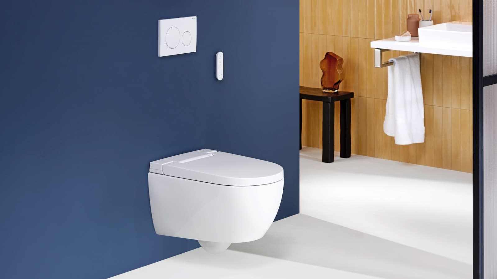 Geberit AquaClean Alba med Sigma20-fjernbetjening Geberit AquaClean Alba med Sigma20-fjernbetjening