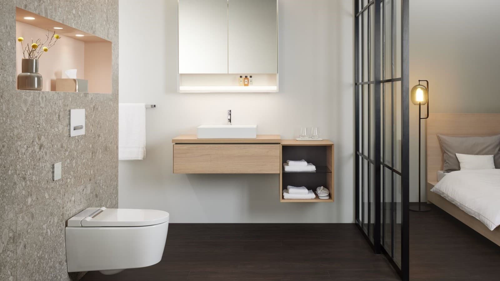 Geberit AquaClean Sela douchetoilet Geberit AquaClean Sela douchetoilet