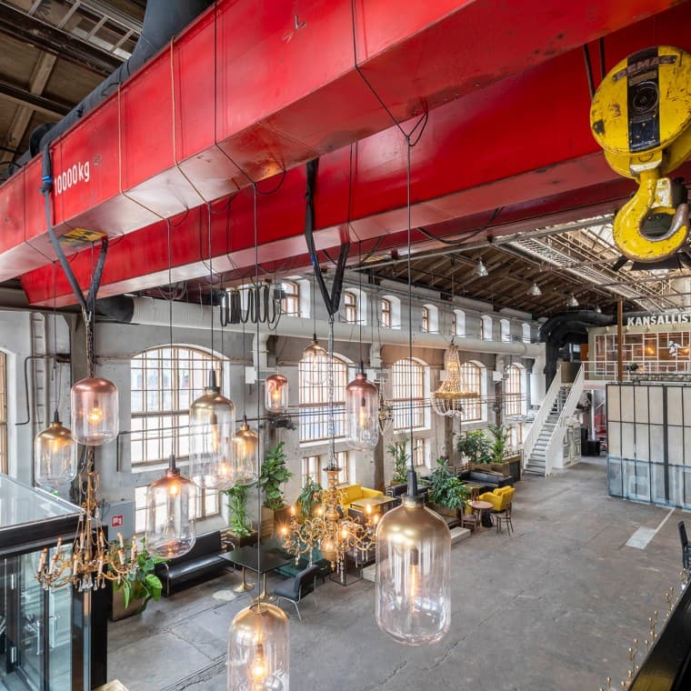 Bygningernes industrielle karakter blev bevaret (© Kansallis Teatteri) Bygningernes industrielle karakter blev bevaret (© Kansallis Teatteri)