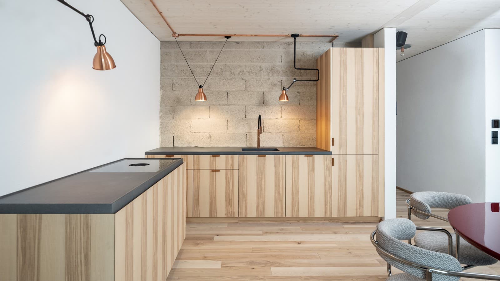 Hampsten anvendes i interiøret i Europas største hamp-hus. (© Openly / Jens Ellensohn) Hampsten anvendes i interiøret i Europas største hamp-hus. (© Openly / Jens Ellensohn)